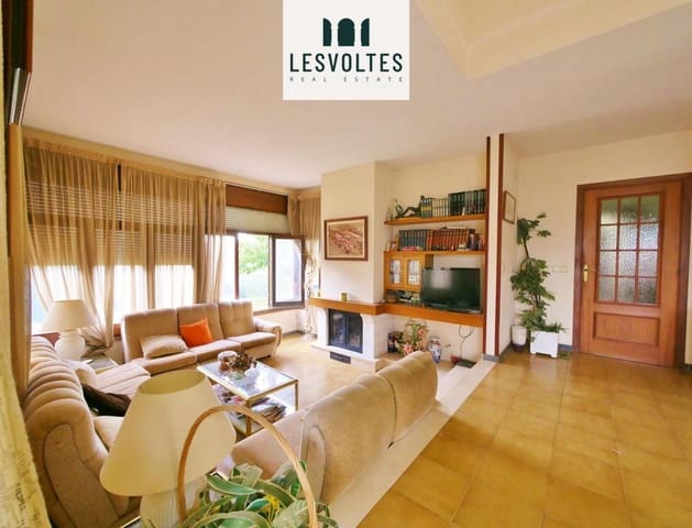 4 Zimmer Villa zu verkaufen in Bellcaire d'Empordà mit Pool Garage - 700.000 € (Ref: 10081915)