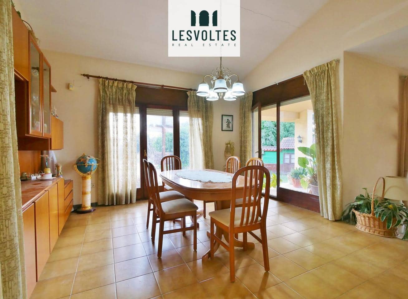 4 bedroom Villa for sale in Bellcaire d'Emporda with pool garage - € 700,000 (Ref: 10081915)