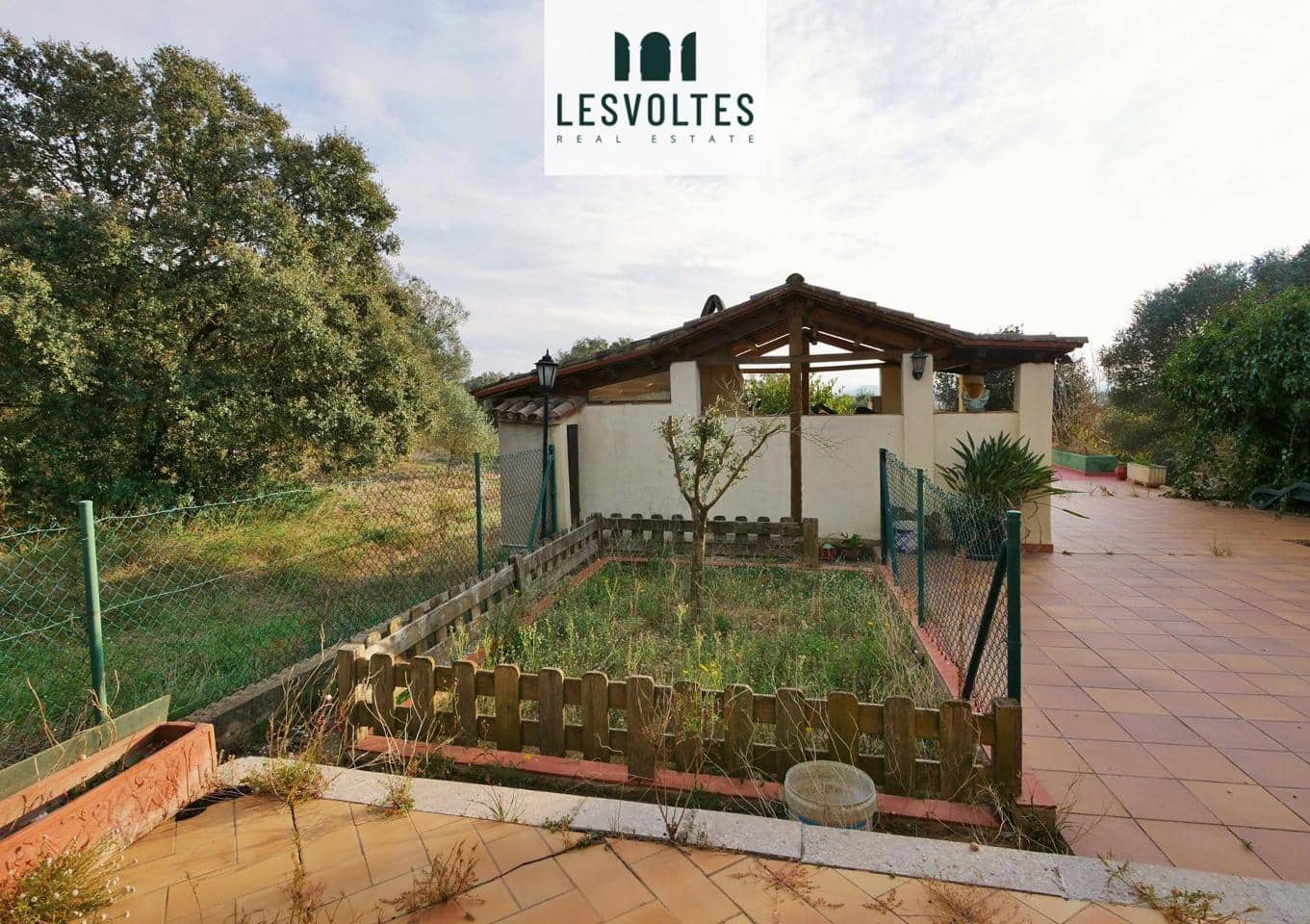 4 bedroom Villa for sale in Bellcaire d'Emporda with pool garage - € 700,000 (Ref: 10081915)