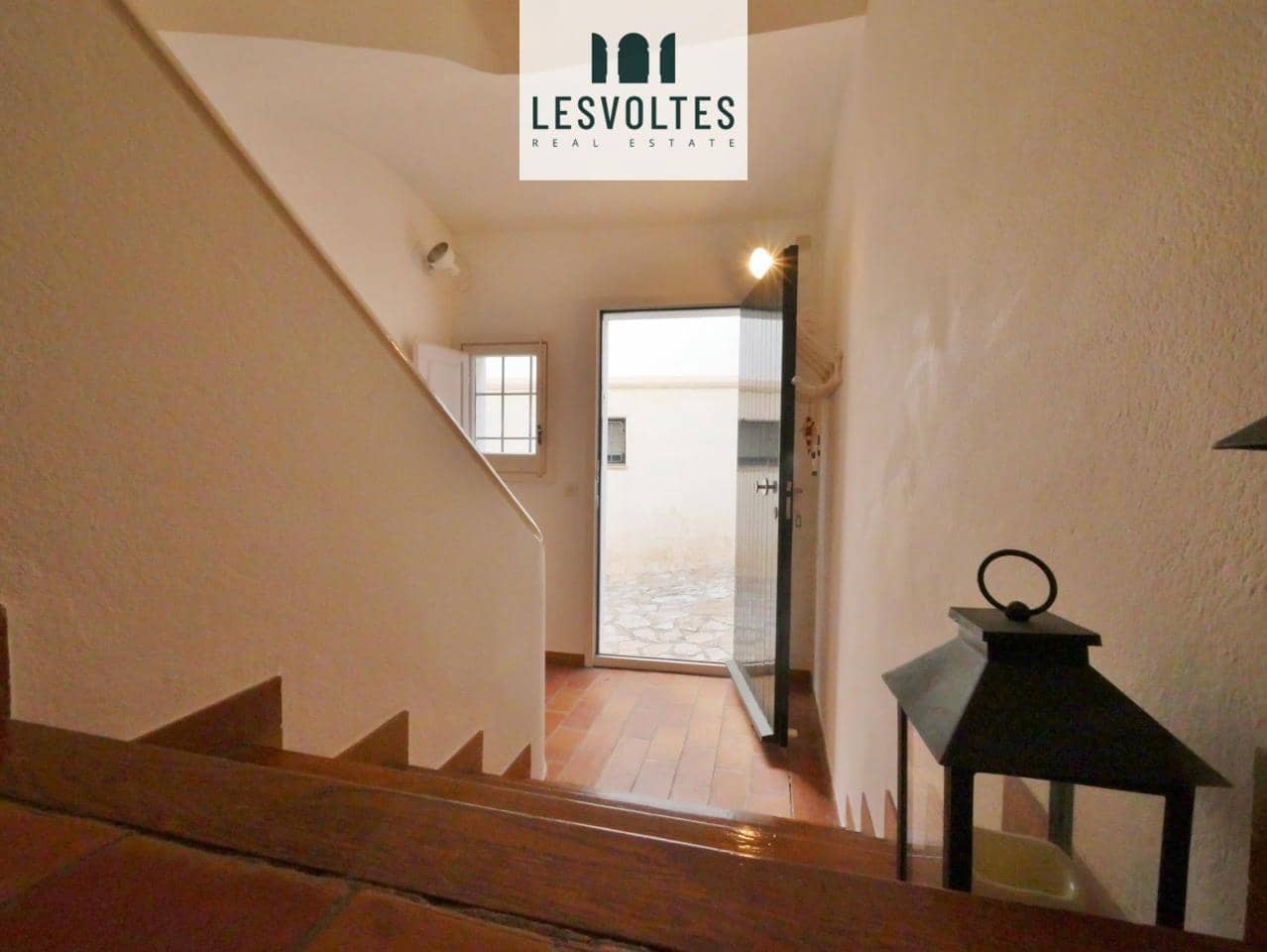 6 bedroom Villa for rent in Calella de Palafrugell - € 2,500 (Ref: 10081916)
