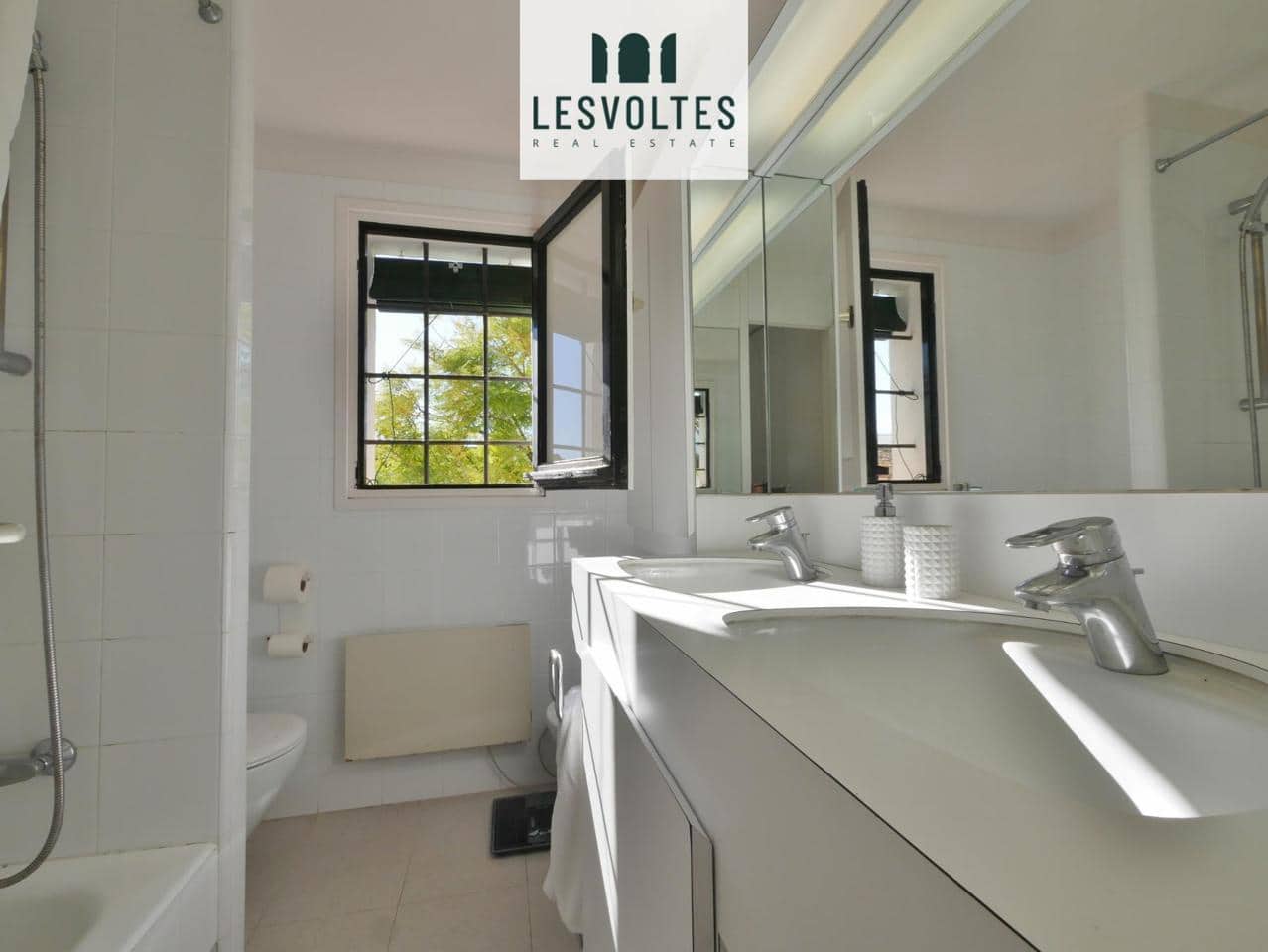 6 bedroom Villa for rent in Calella de Palafrugell - € 2,500 (Ref: 10081916)