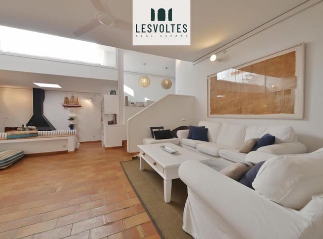 Villa/Maison de 6 chambres à louer à Calella de Palafrugell, Palafrugell - 2 500 € (Ref: 10081916)