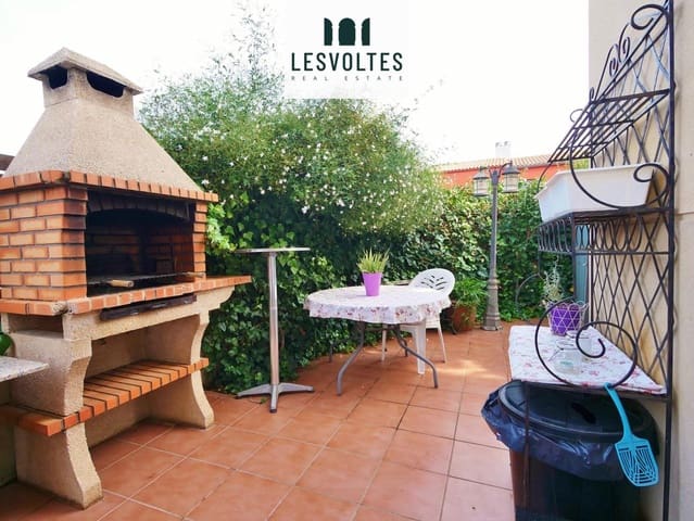 5 chambre Villa/Maison à vendre à Vall-llobrega avec garage - 550 000 € (Ref: 10081917)