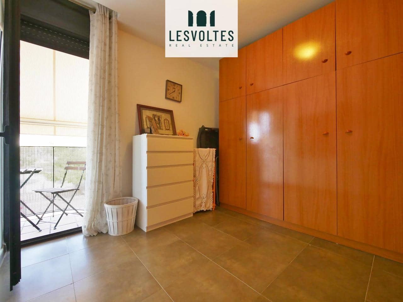 5 bedroom Villa for sale in Vall-llobrega with garage - € 550,000 (Ref: 10081917)
