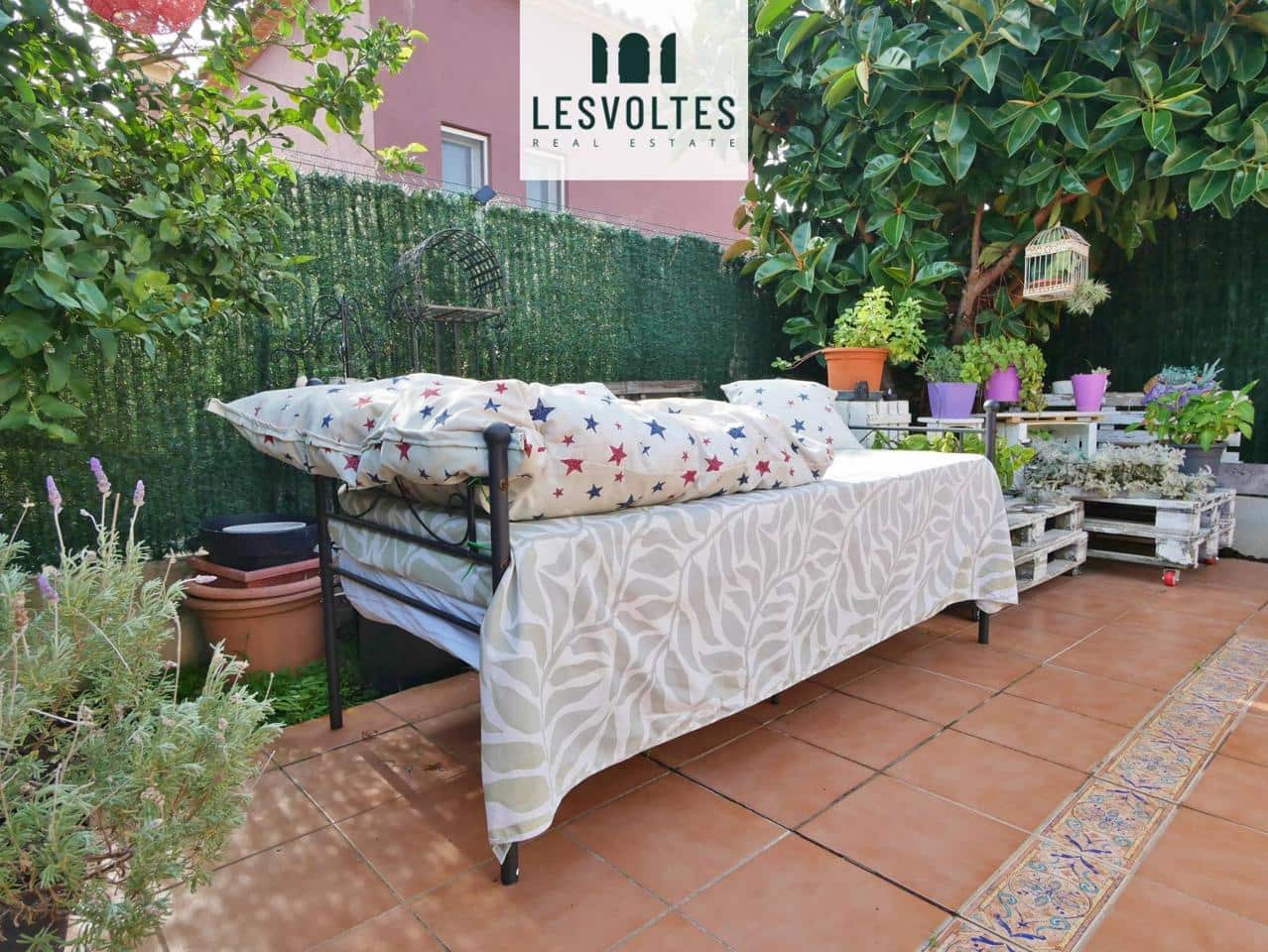 5 bedroom Villa for sale in Vall-llobrega with garage - € 550,000 (Ref: 10081917)
