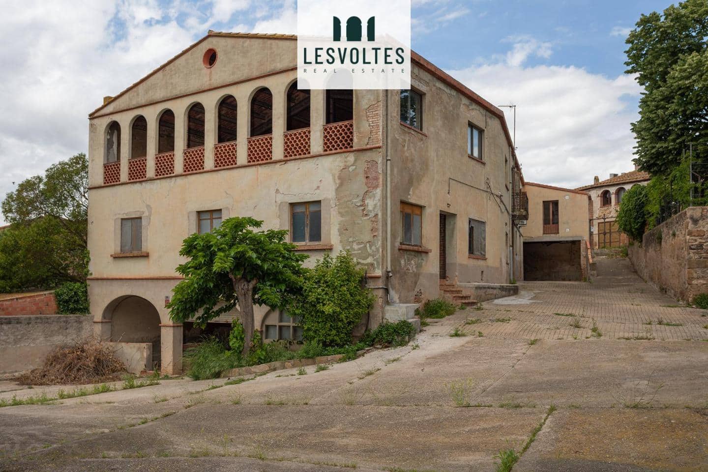 7 bedroom Villa for sale in Corca with pool garage - € 950,000 (Ref: 10081918)