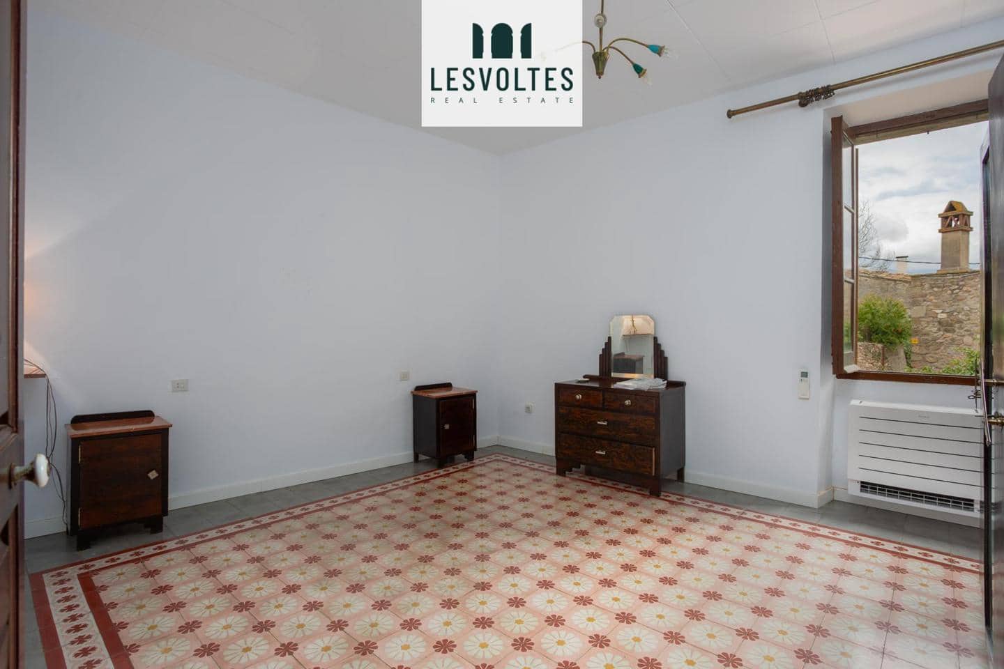 7 bedroom Villa for sale in Corca with pool garage - € 950,000 (Ref: 10081918)