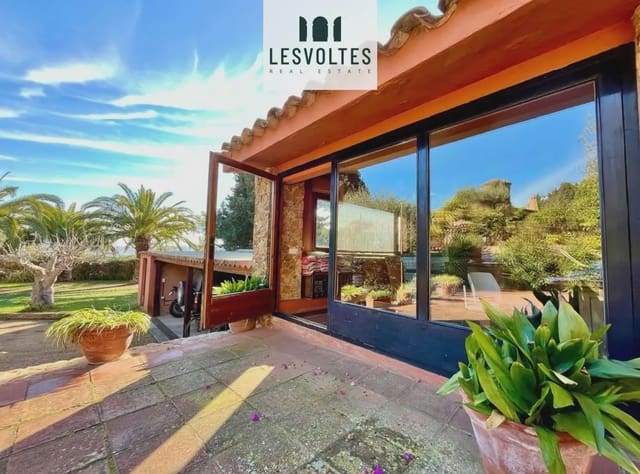 3 chambre Finca/Maison de Campagne à vendre à Mont-ras - 745 000 € (Ref: 10081919)