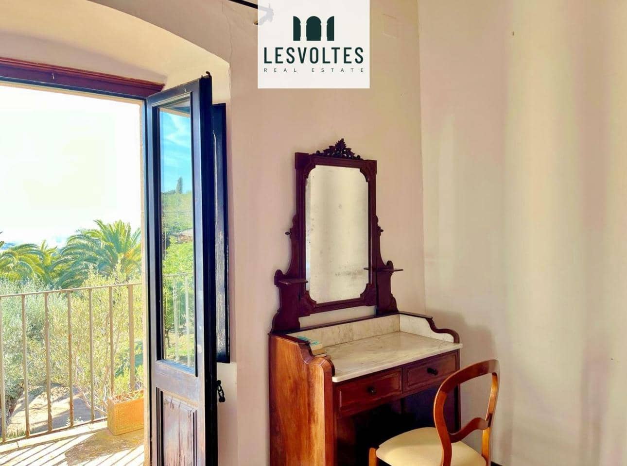 3 bedroom Villa for sale in Mont-ras with garage - € 745,000 (Ref: 10081919)