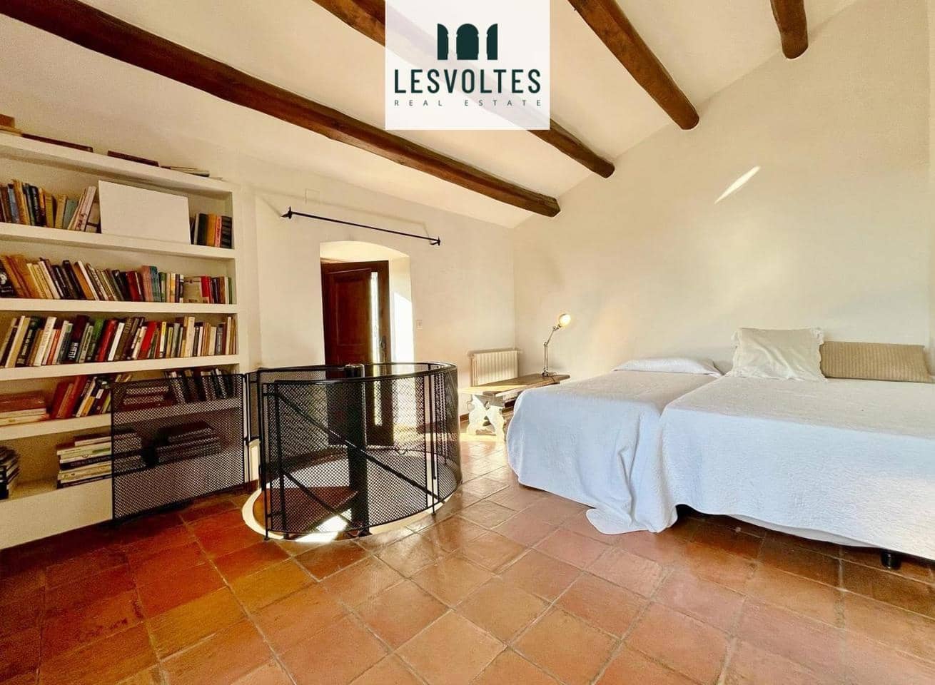 3 bedroom Villa for sale in Mont-ras with garage - € 745,000 (Ref: 10081919)