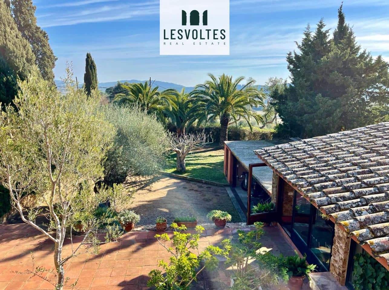 3 bedroom Villa for sale in Mont-ras with garage - € 745,000 (Ref: 10081919)