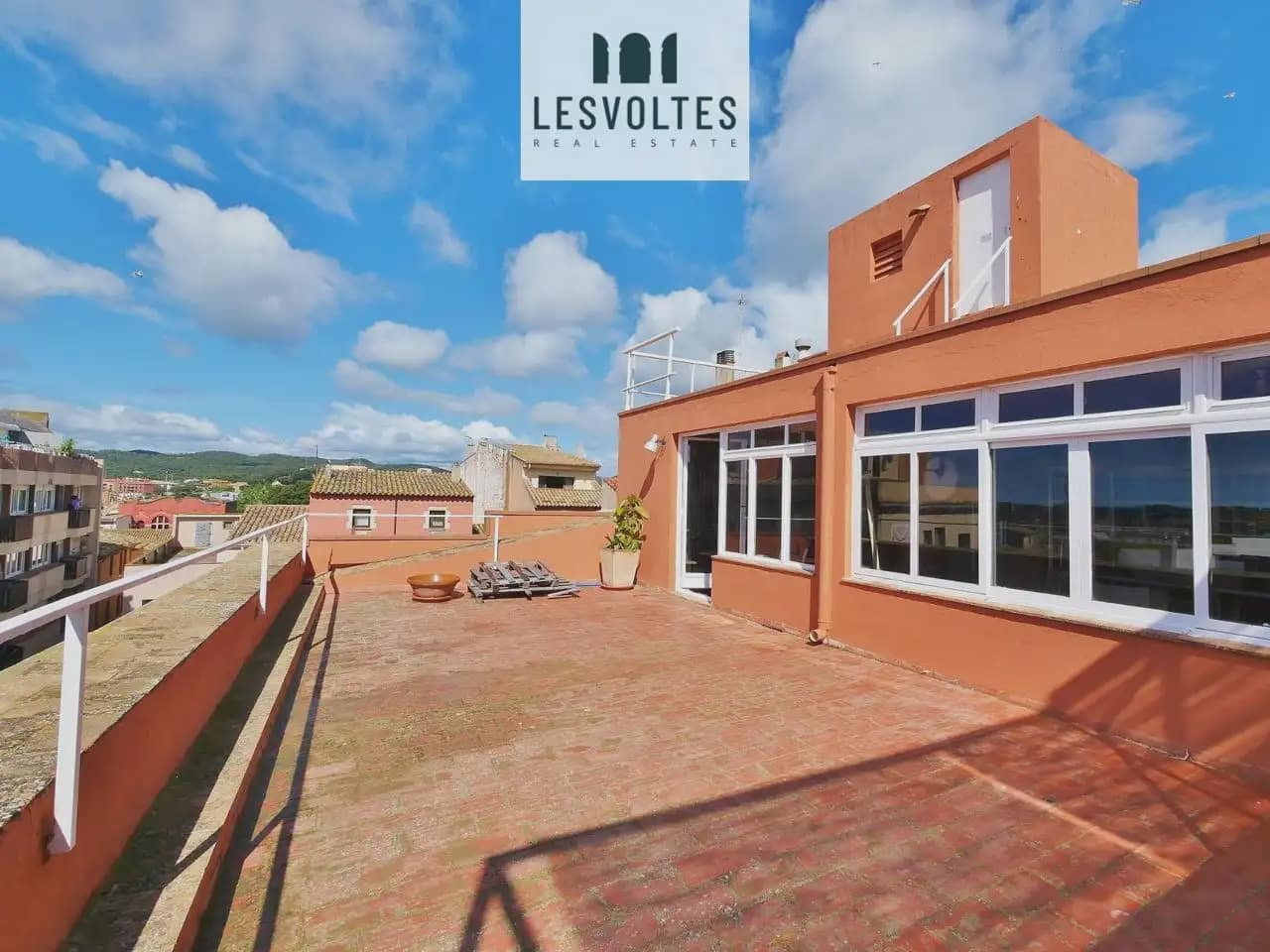 5 soveværelse Erhverv til salg i Palafrugell - € 550.000 (Ref: 10081920)