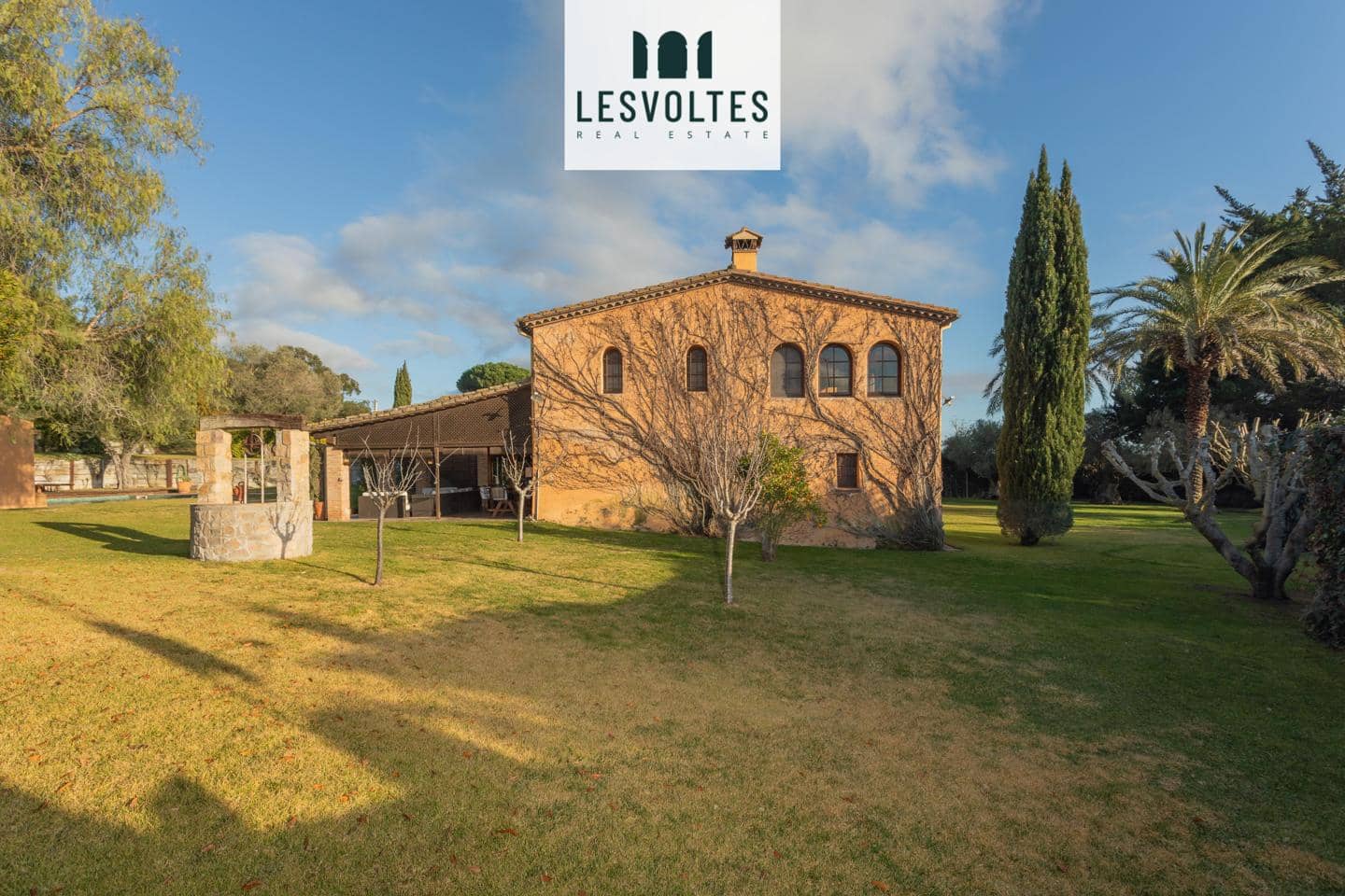 Chalet de 7 habitaciones en Santa Cristina d'Aro en venta con piscina garaje - 4.215.000 € (Ref: 10081921)