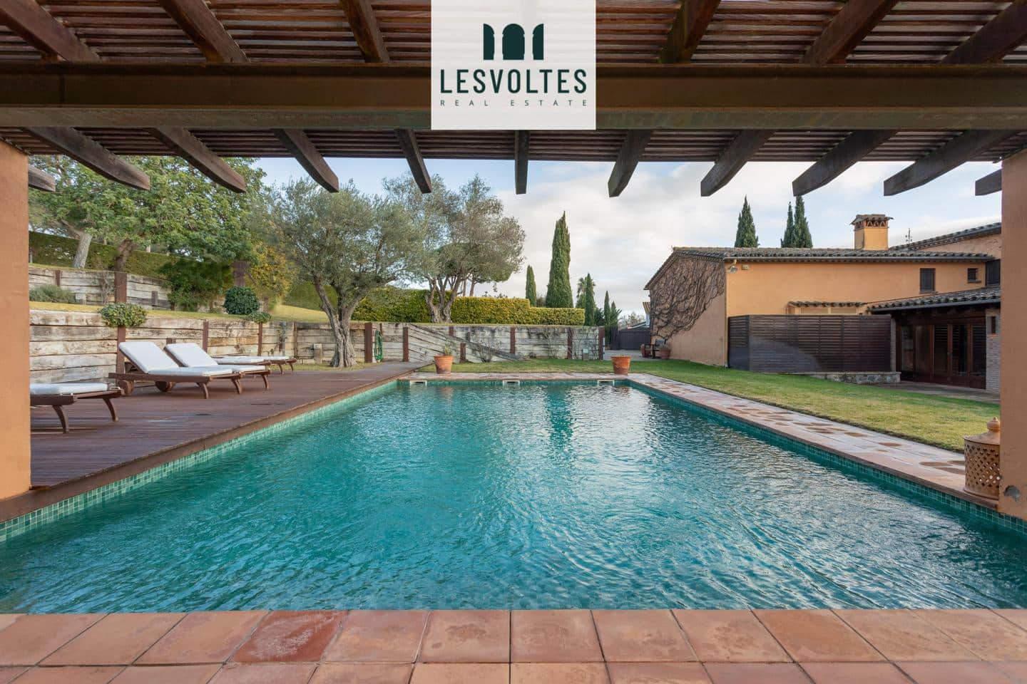 Chalet de 7 habitaciones en Santa Cristina d'Aro en venta con piscina garaje - 4.215.000 € (Ref: 10081921)