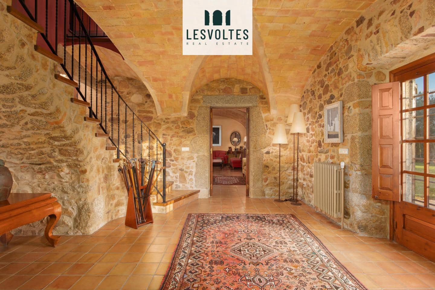 Chalet de 7 habitaciones en Santa Cristina d'Aro en venta con piscina garaje - 4.215.000 € (Ref: 10081921)
