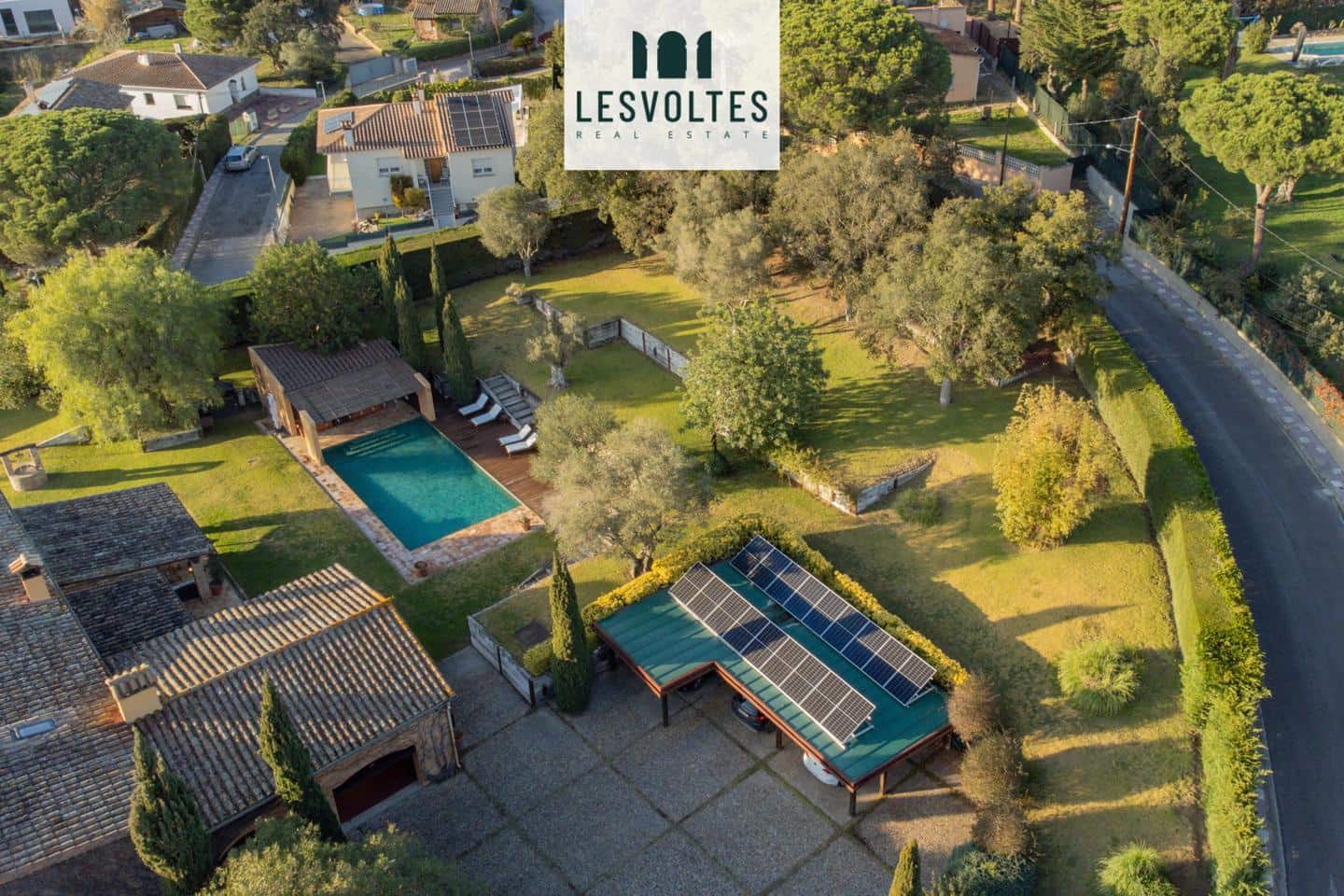 Chalet de 7 habitaciones en Santa Cristina d'Aro en venta con piscina garaje - 4.215.000 € (Ref: 10081921)
