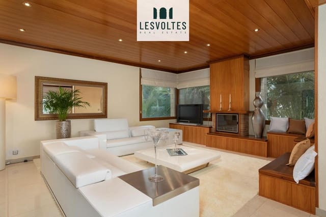 3 sovrum Villa till salu i Santa Cristina d'Aro med pool garage - 850 000 € (Ref: 10081924)