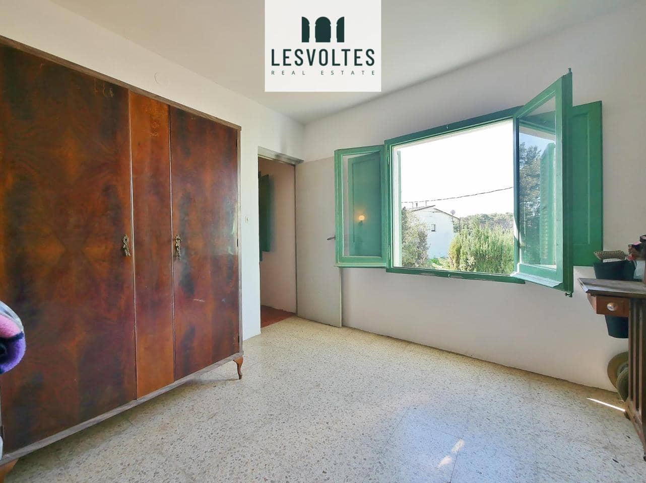 3 bedroom Villa for sale in Mont-ras with garage - € 430,000 (Ref: 10081925)