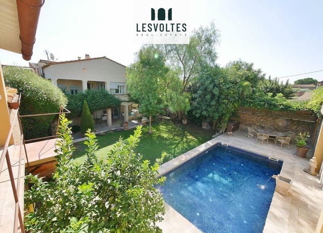 6 Zimmer Villa zu verkaufen in Serra de Daró mit Pool Garage - 1.700.000 € (Ref: 10081927)
