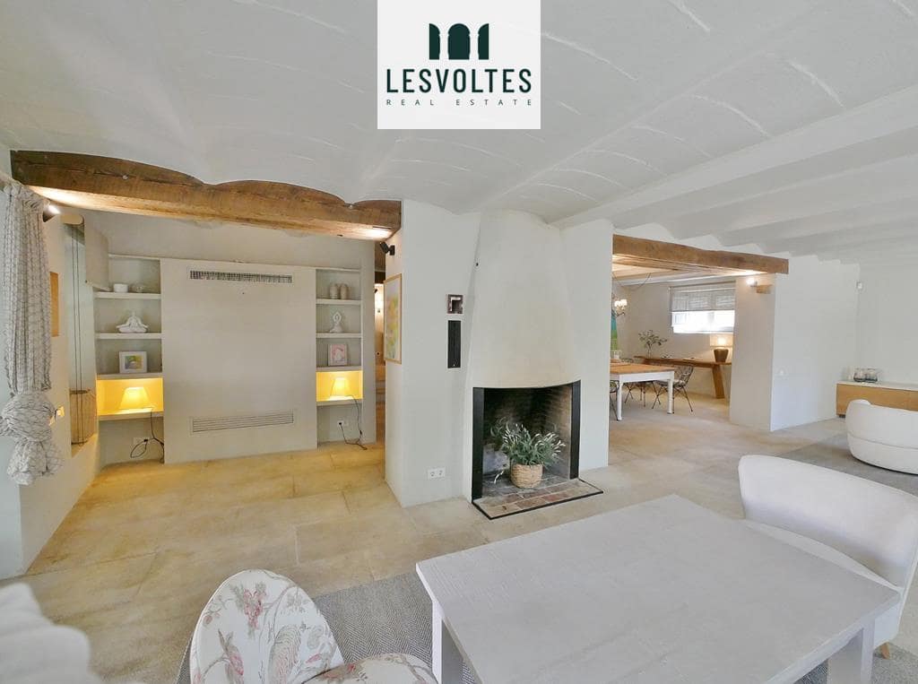 6 bedroom Villa for sale in Serra de Daro with pool garage - € 1,700,000 (Ref: 10081927)