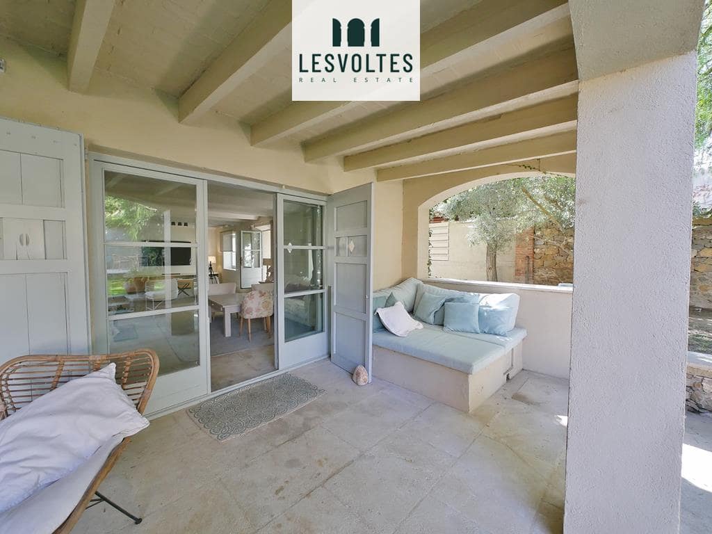 6 bedroom Villa for sale in Serra de Daro with pool garage - € 1,700,000 (Ref: 10081927)