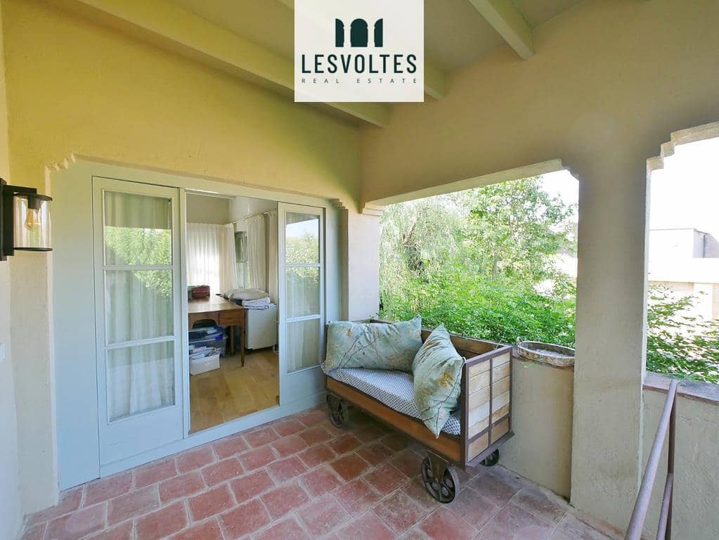 6 bedroom Villa for sale in Serra de Daro with pool garage - € 1,700,000 (Ref: 10081927)