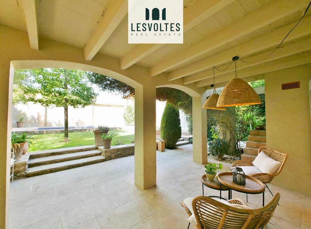 6 bedroom Villa for sale in Serra de Daro with pool garage - € 1,700,000 (Ref: 10081927)