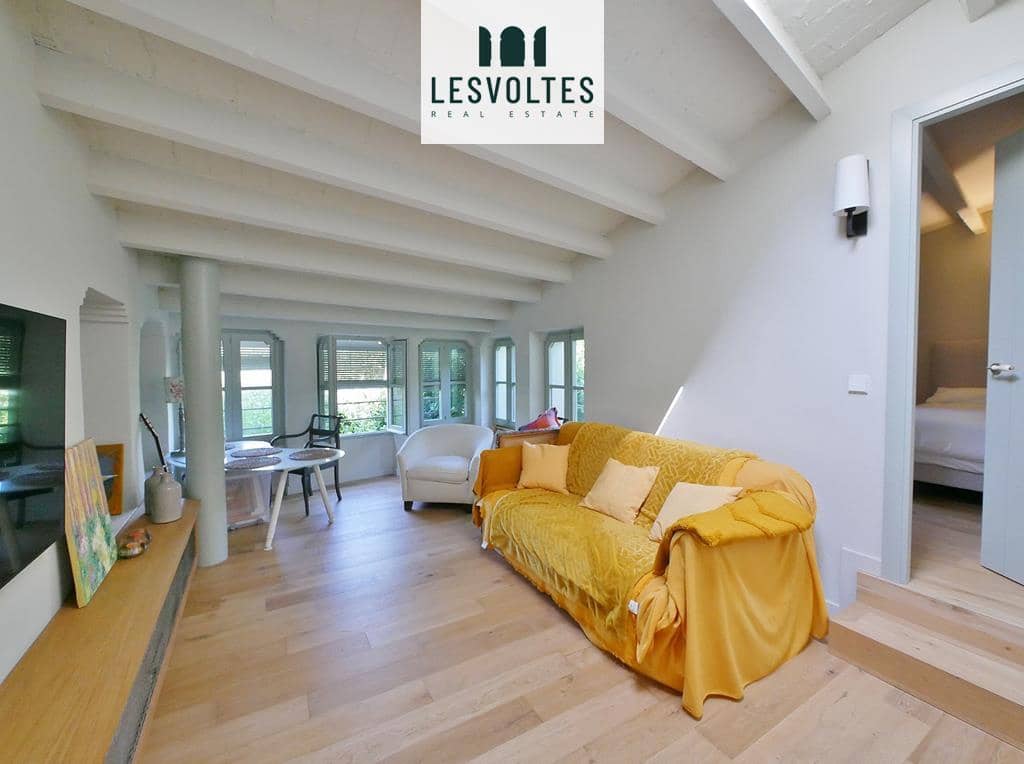 6 bedroom Villa for sale in Serra de Daro with pool garage - € 1,700,000 (Ref: 10081927)