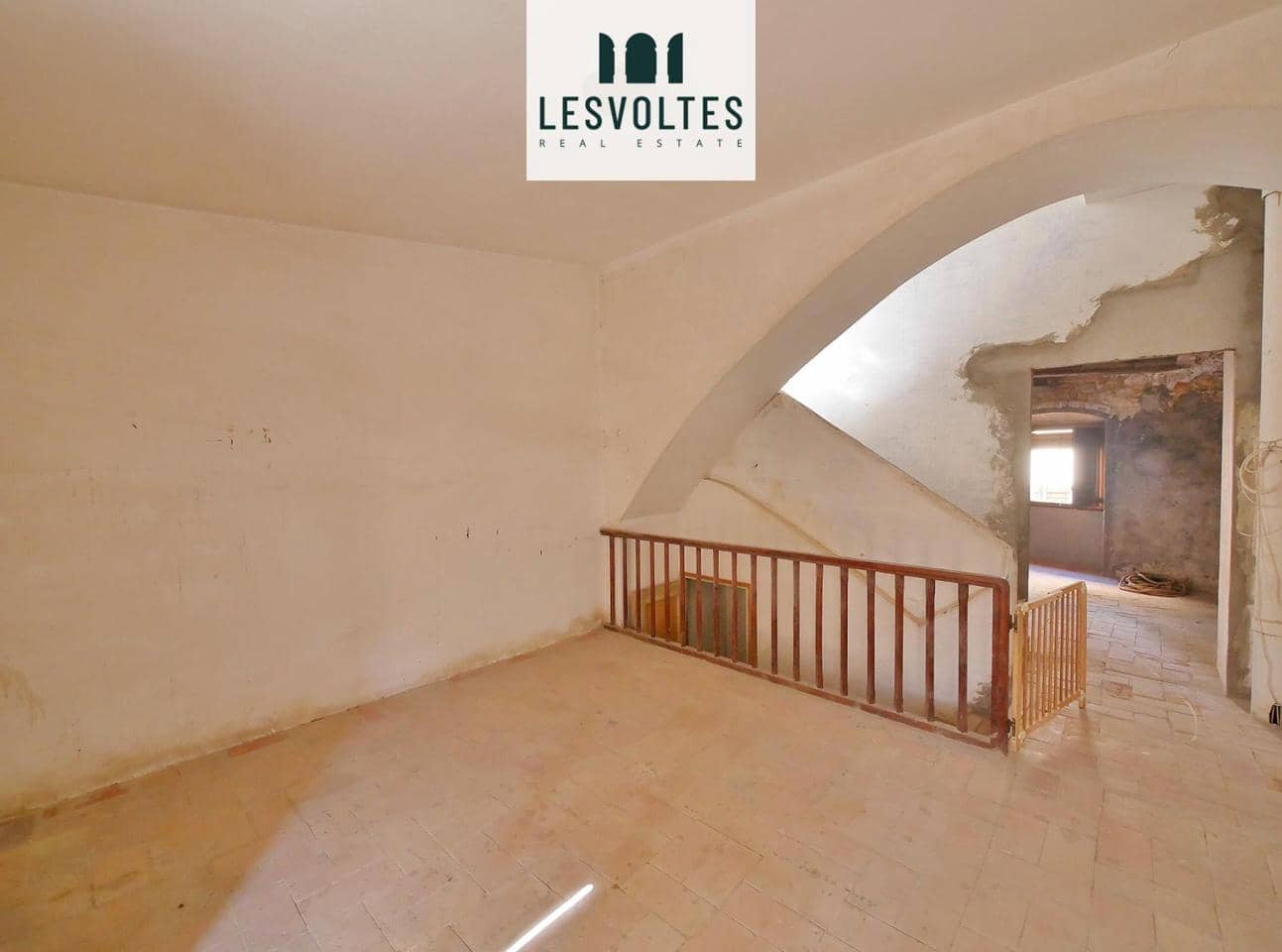 3 makuuhuone Huvila myytävänä paikassa La Bisbal d'Emporda - 400 000 € (Ref: 10081928)
