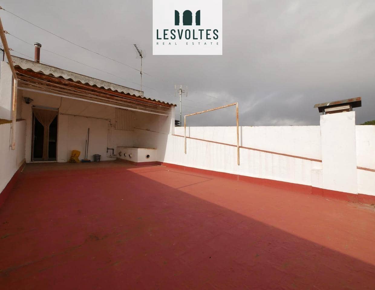 6 bedroom Villa for sale in Palafrugell - € 310,000 (Ref: 10081929)