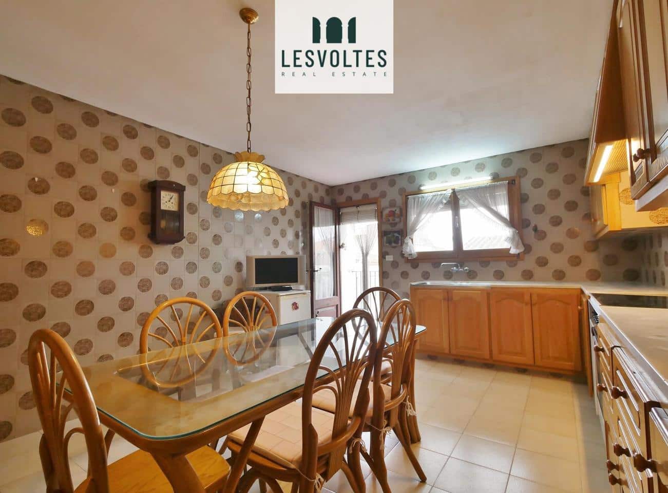 6 bedroom Villa for sale in Palafrugell - € 310,000 (Ref: 10081929)