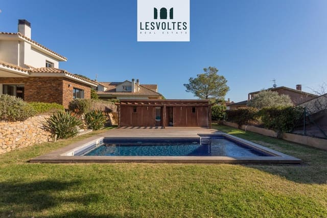 5 slaapkamer Villa te koop in L'Estartit, Torroella de Montgrí met zwembad - € 1.150.000 (Ref: 10081930)