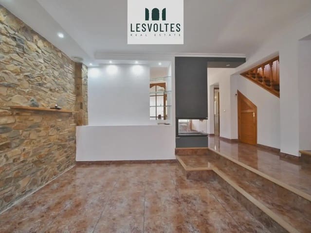 3 soverom Hus til salgs i Mont-ras med garasje - € 410 000 (Ref: 10081931)