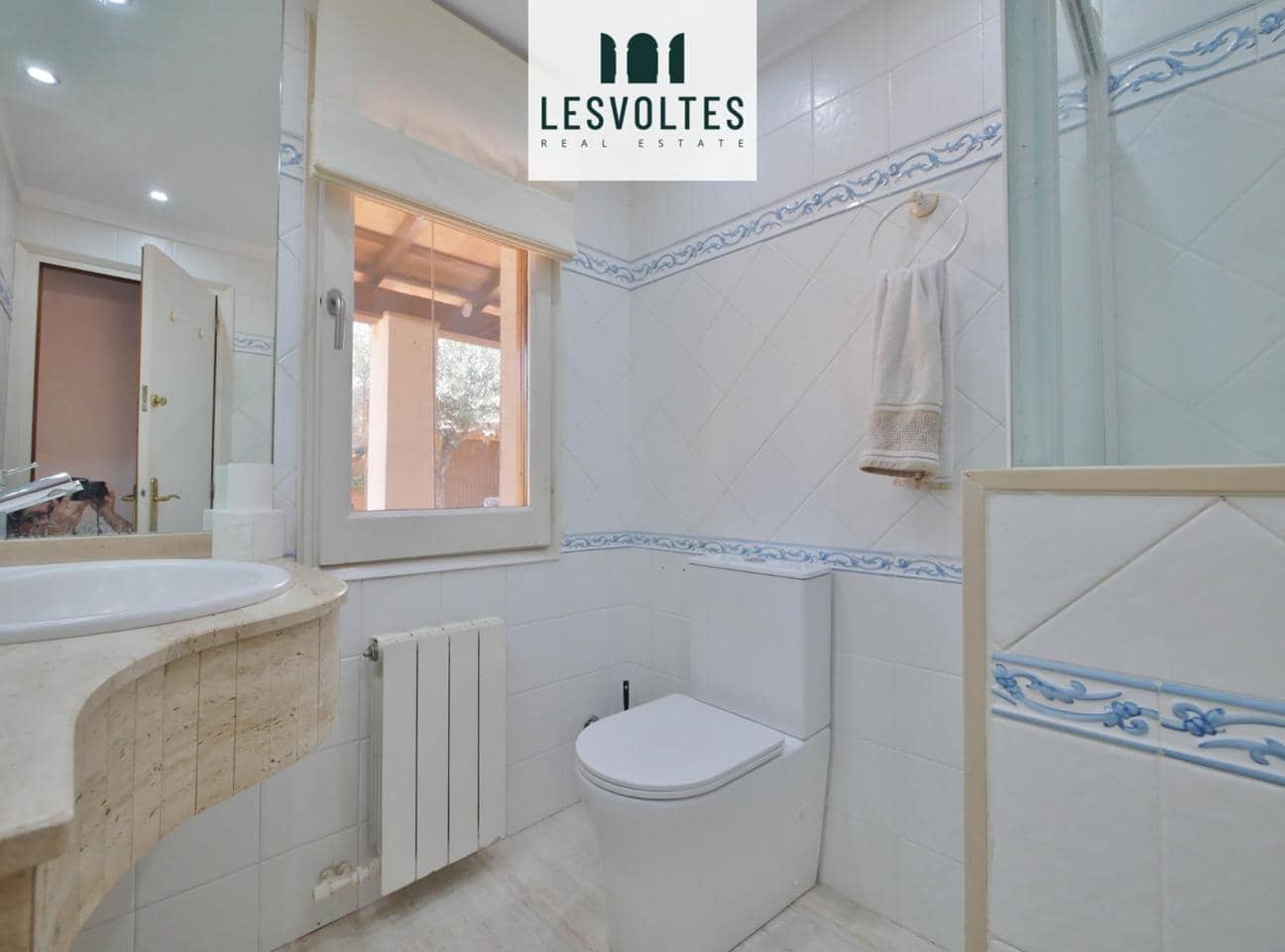 3 bedroom Villa for sale in Mont-ras with garage - € 410,000 (Ref: 10081931)