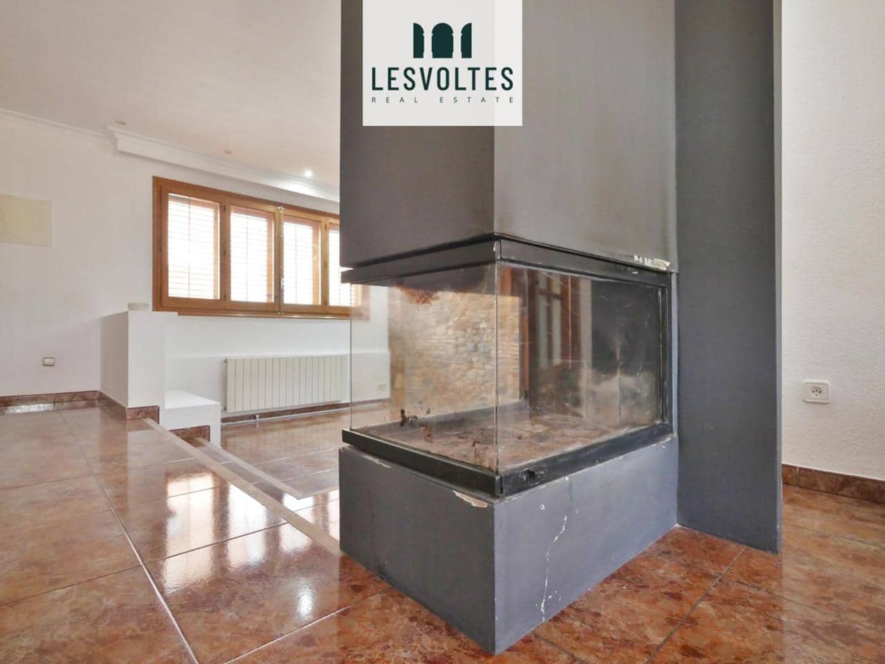 3 bedroom Villa for sale in Mont-ras with garage - € 410,000 (Ref: 10081931)