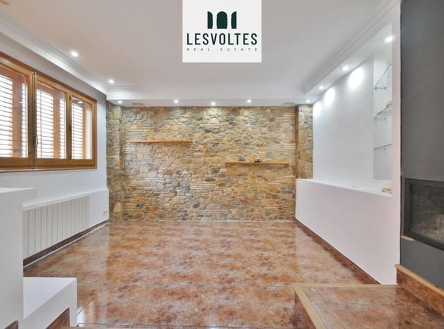 3 slaapkamer Villa te koop in Mont-ras met garage - € 410.000 (Ref: 10081931)