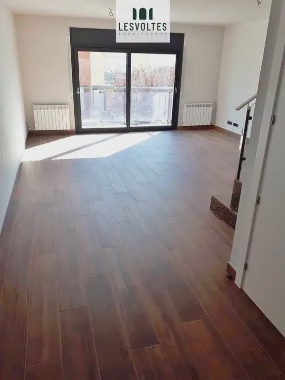 3 soverom Rekkehus til salgs i Forallac med garasje - € 350 000 (Ref: 10081933)