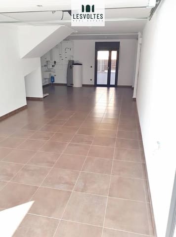 3 slaapkamer Villa te koop in La Bisbal d'Empordà met garage - € 350.000 (Ref: 10081933)