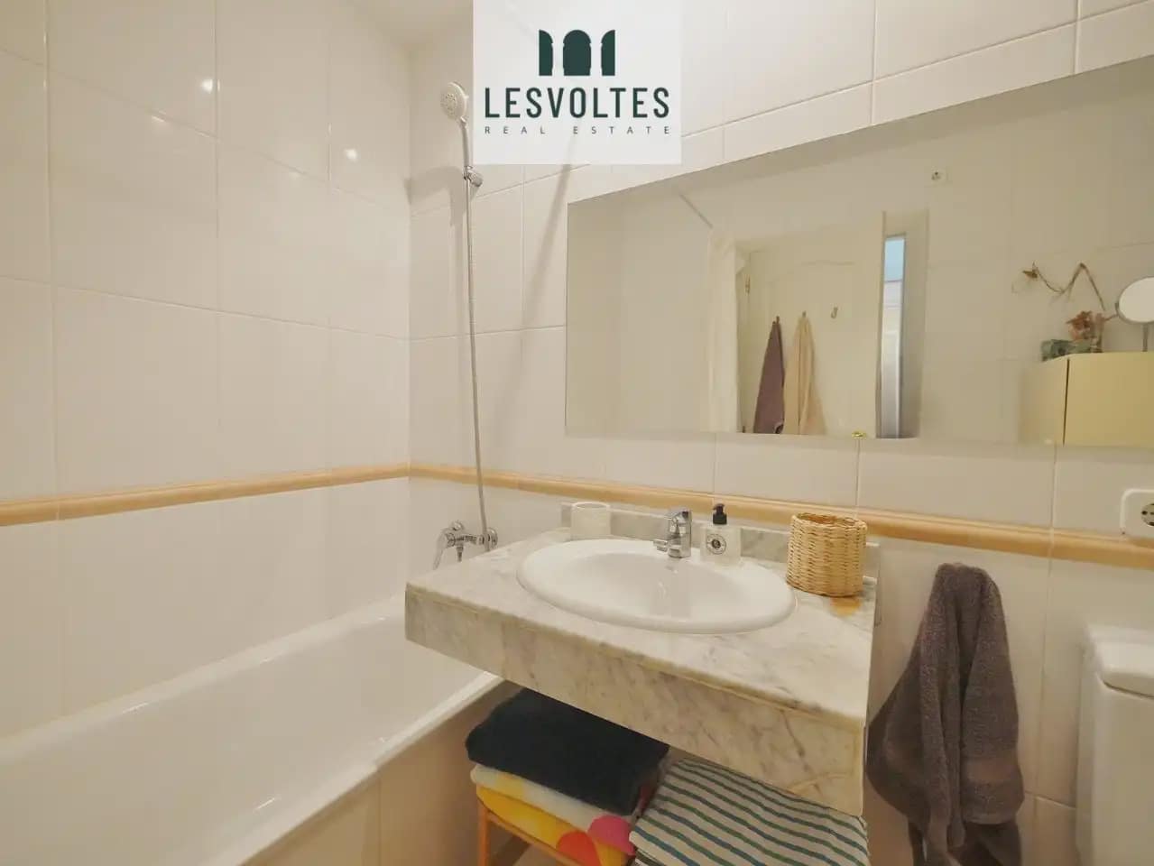 3 Zimmer Reihenhaus zu verkaufen in Pals mit Pool Garage - 650.000 € (Ref: 10081935)