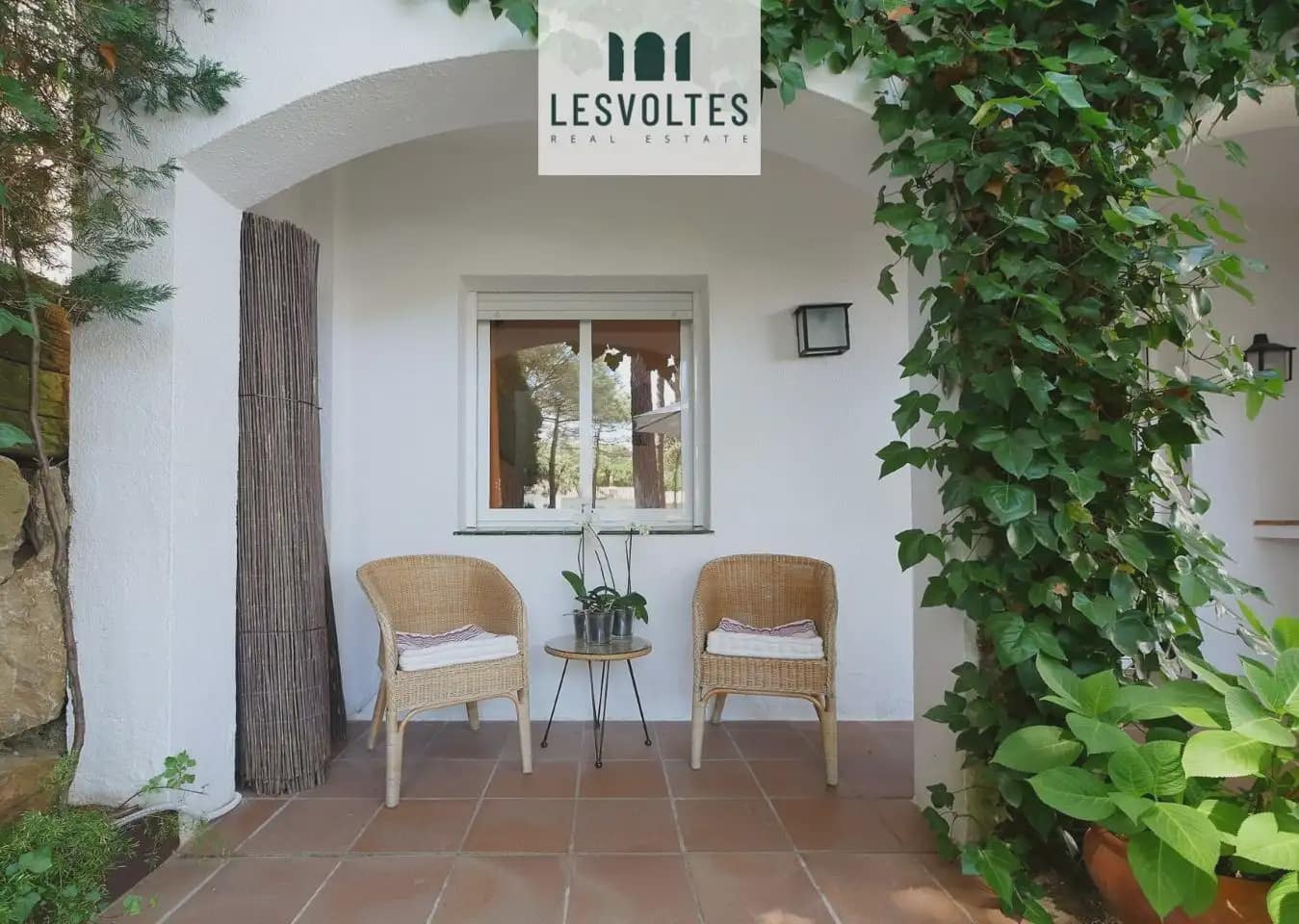 3 Zimmer Reihenhaus zu verkaufen in Pals mit Pool Garage - 650.000 € (Ref: 10081935)