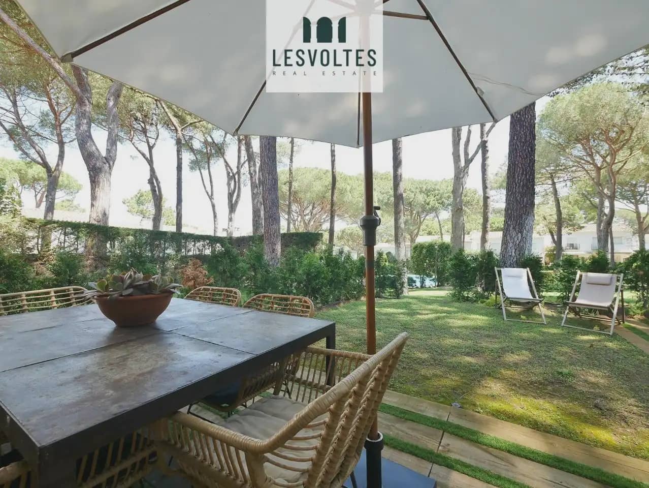 3 Zimmer Reihenhaus zu verkaufen in Pals mit Pool Garage - 650.000 € (Ref: 10081935)