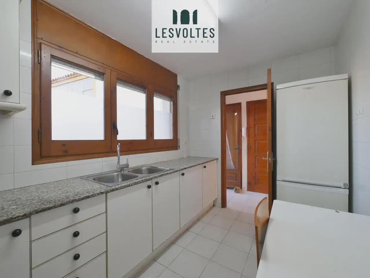 4 bedroom Townhouse for sale in Palafrugell with garage - € 350,000 (Ref: 10081936)