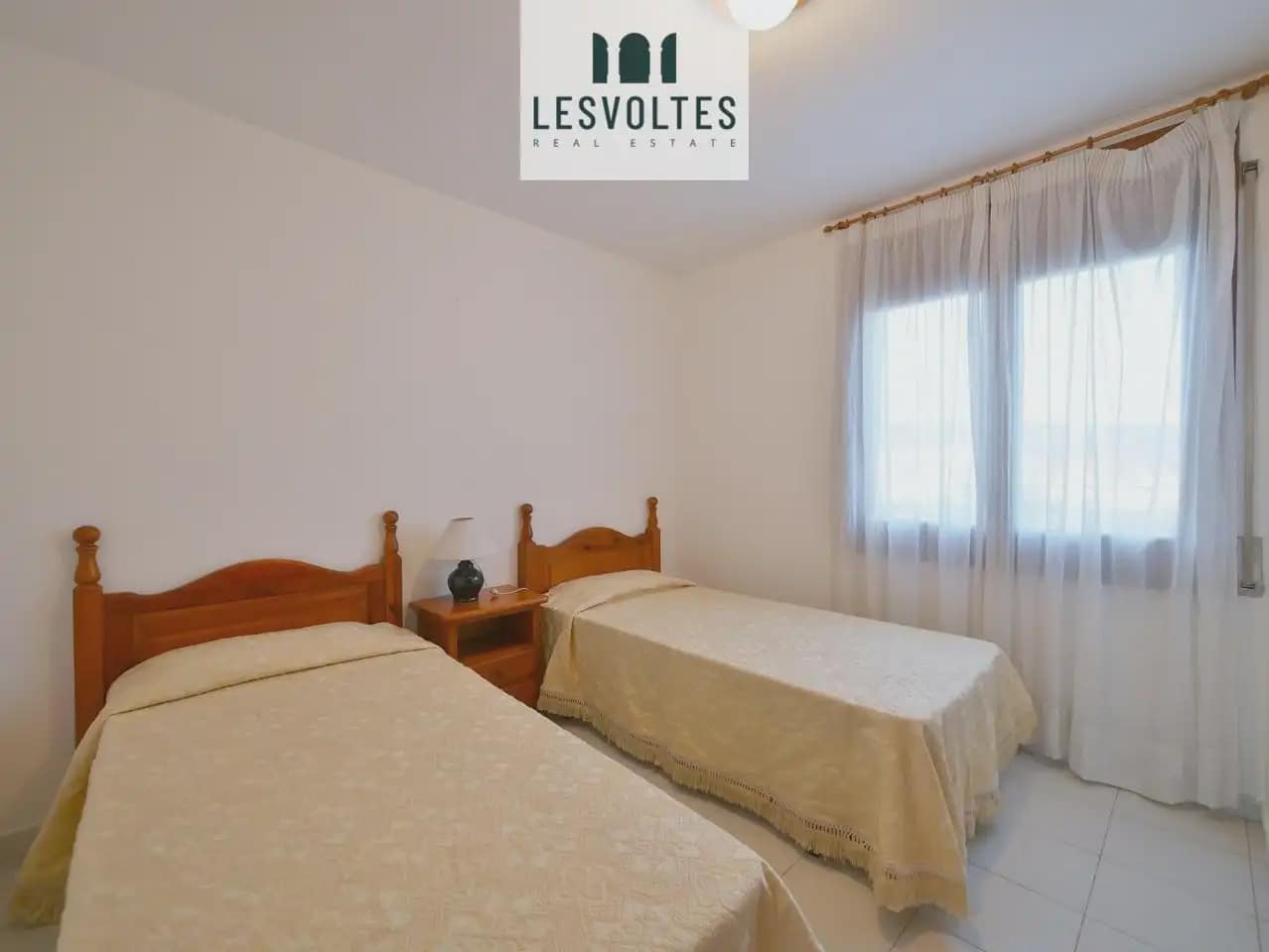 4 bedroom Townhouse for sale in Palafrugell with garage - € 350,000 (Ref: 10081936)