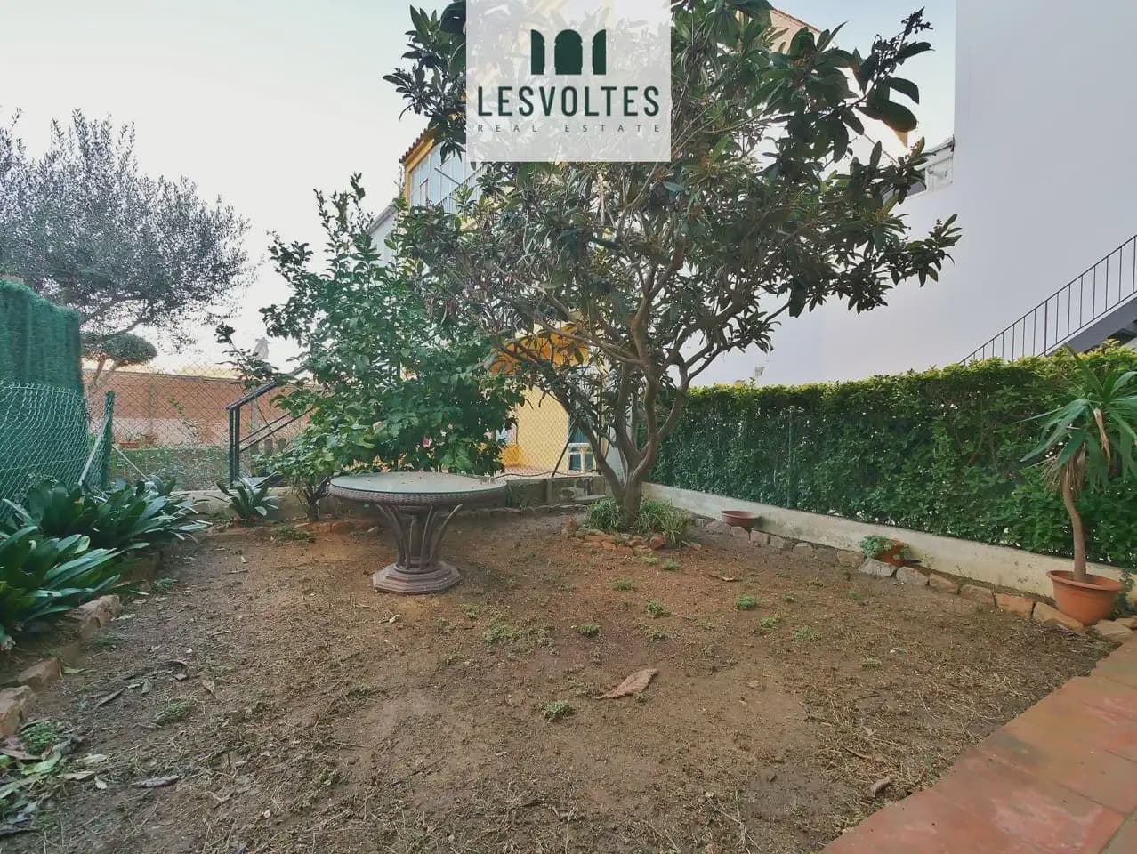 4 bedroom Townhouse for sale in Palafrugell with garage - € 350,000 (Ref: 10081936)