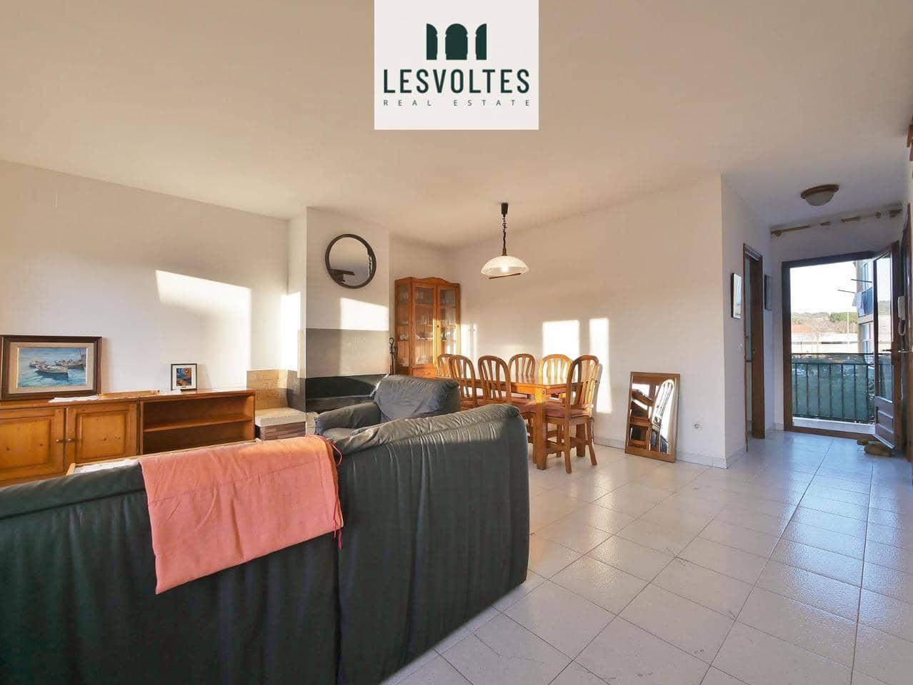 4 bedroom Villa for sale in Palafrugell with garage - € 350,000 (Ref: 10081936)