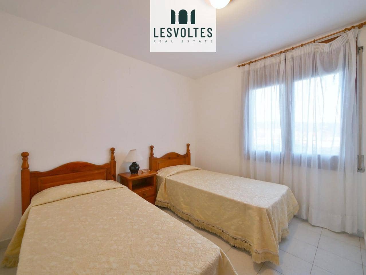 4 bedroom Villa for sale in Palafrugell with garage - € 350,000 (Ref: 10081936)