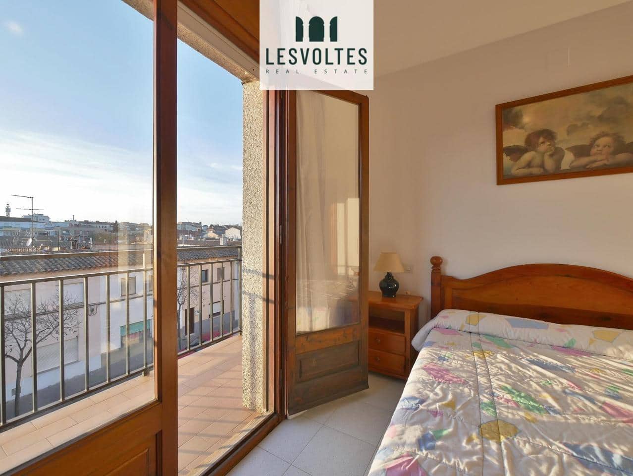 4 bedroom Villa for sale in Palafrugell with garage - € 350,000 (Ref: 10081936)