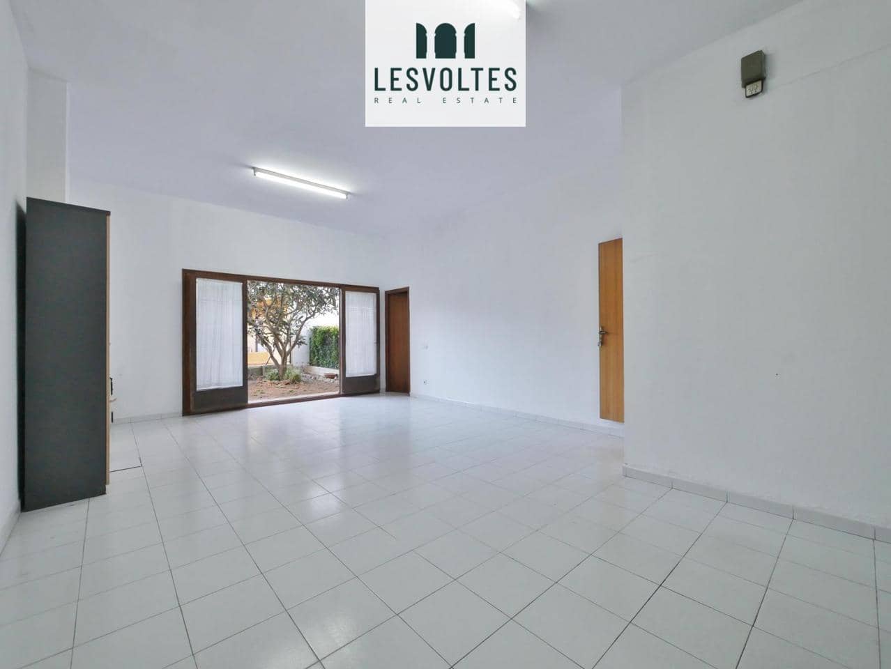4 bedroom Villa for sale in Palafrugell with garage - € 350,000 (Ref: 10081936)