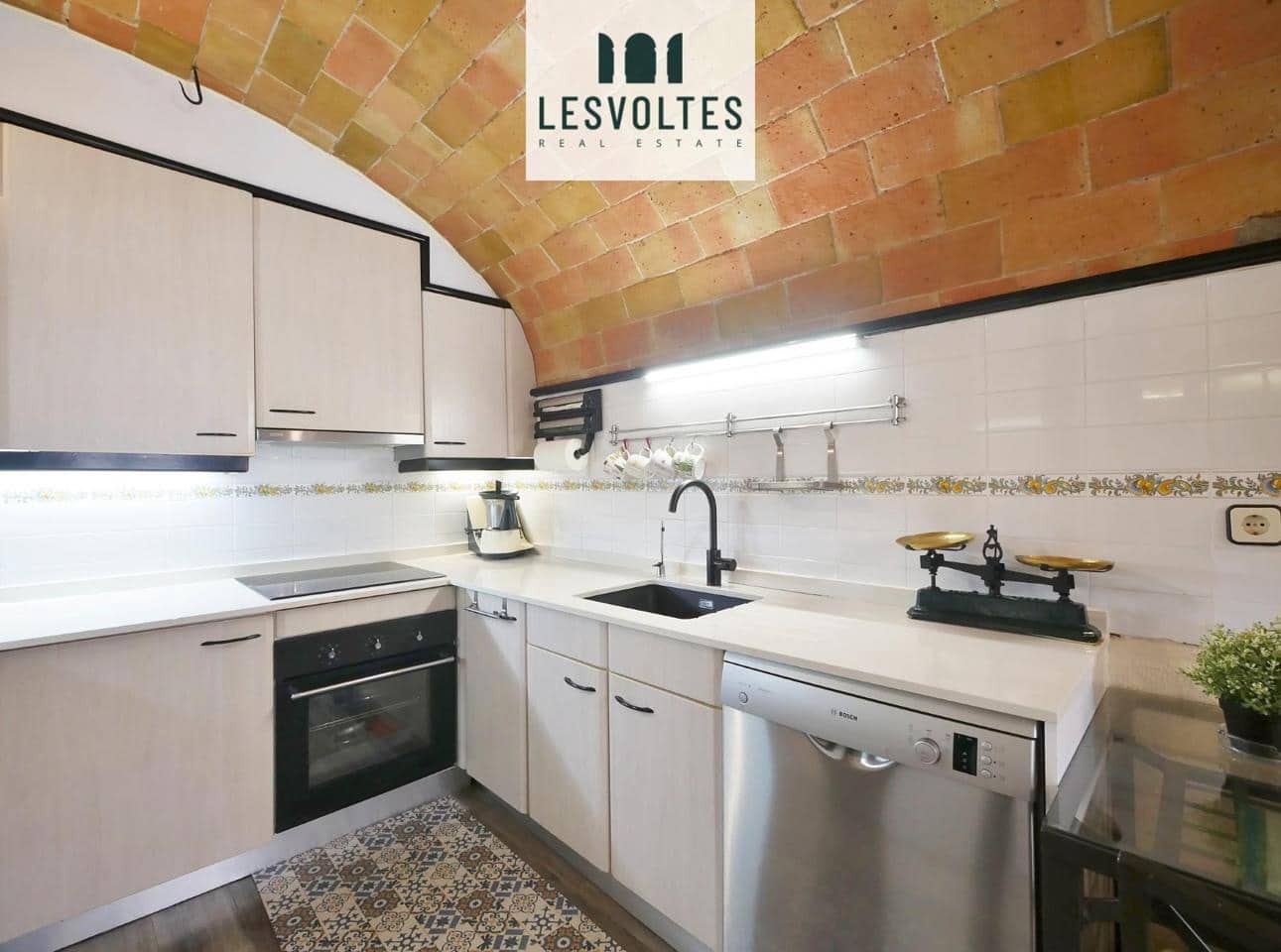4 bedroom Villa for sale in Palafrugell - € 410,000 (Ref: 10081937)