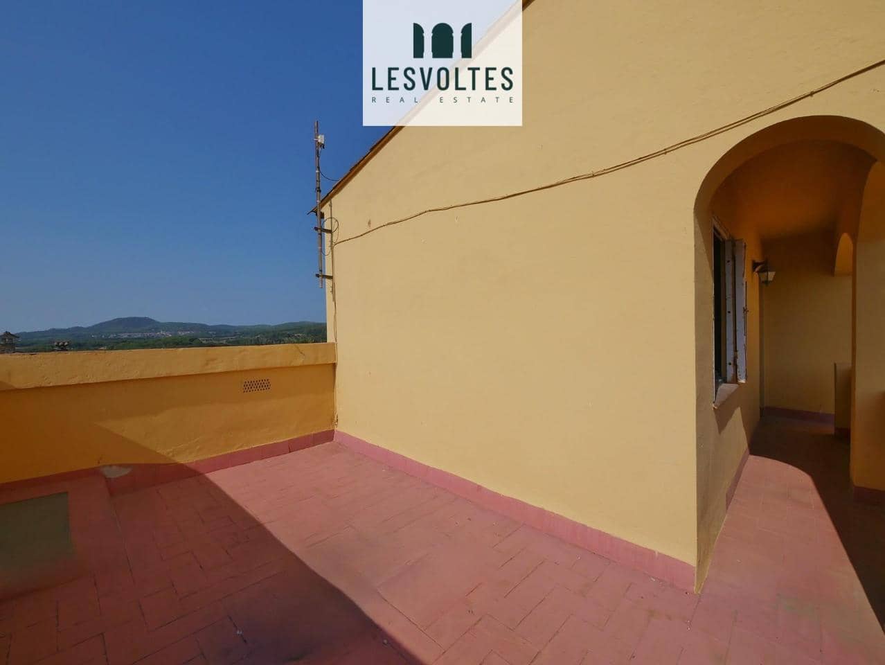 4 bedroom Villa for sale in Palafrugell with garage - € 325,000 (Ref: 10081938)